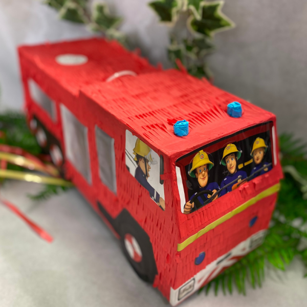 Pinata camion de pompier + baton