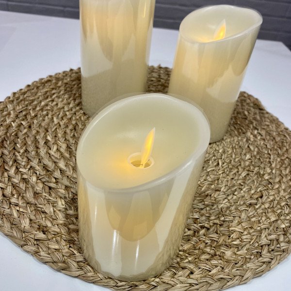 Bougie LED Ivoire effet vacillant 10cm