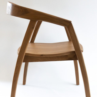 Chaise en teck dossier arrondi