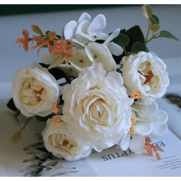 Bouquet de fleurs artificielles blanc