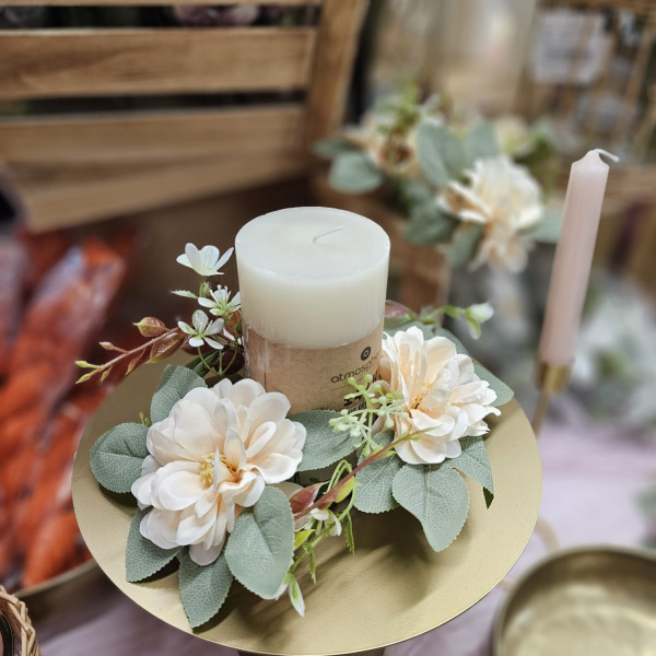 Centre de table bougie 3 fleurs artificielles blush et feuillage