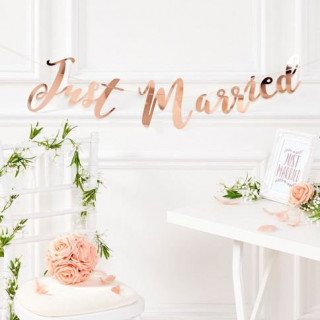 Guirlande just married rose gold