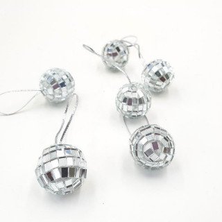 16 boules à facettes argent (diam. 2cm)