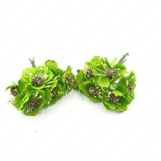 mini fleur dragee  verte  sur tige