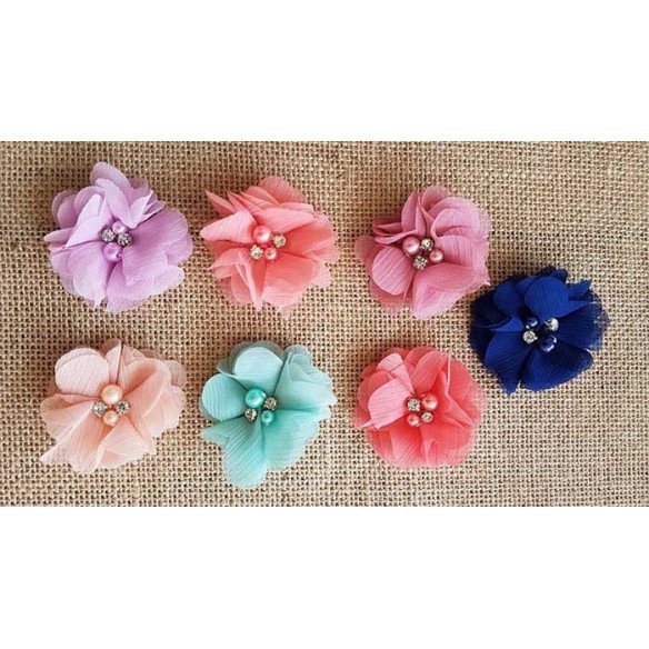 Fleur mousseline vert d'eau strass et perles