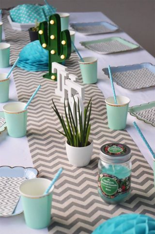 chemin de table en motif chevron